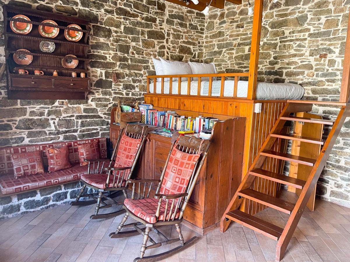 Echo Traditional House - Ηχώ Παραδοσιακό Σπίτι Embonas Екстер'єр фото
