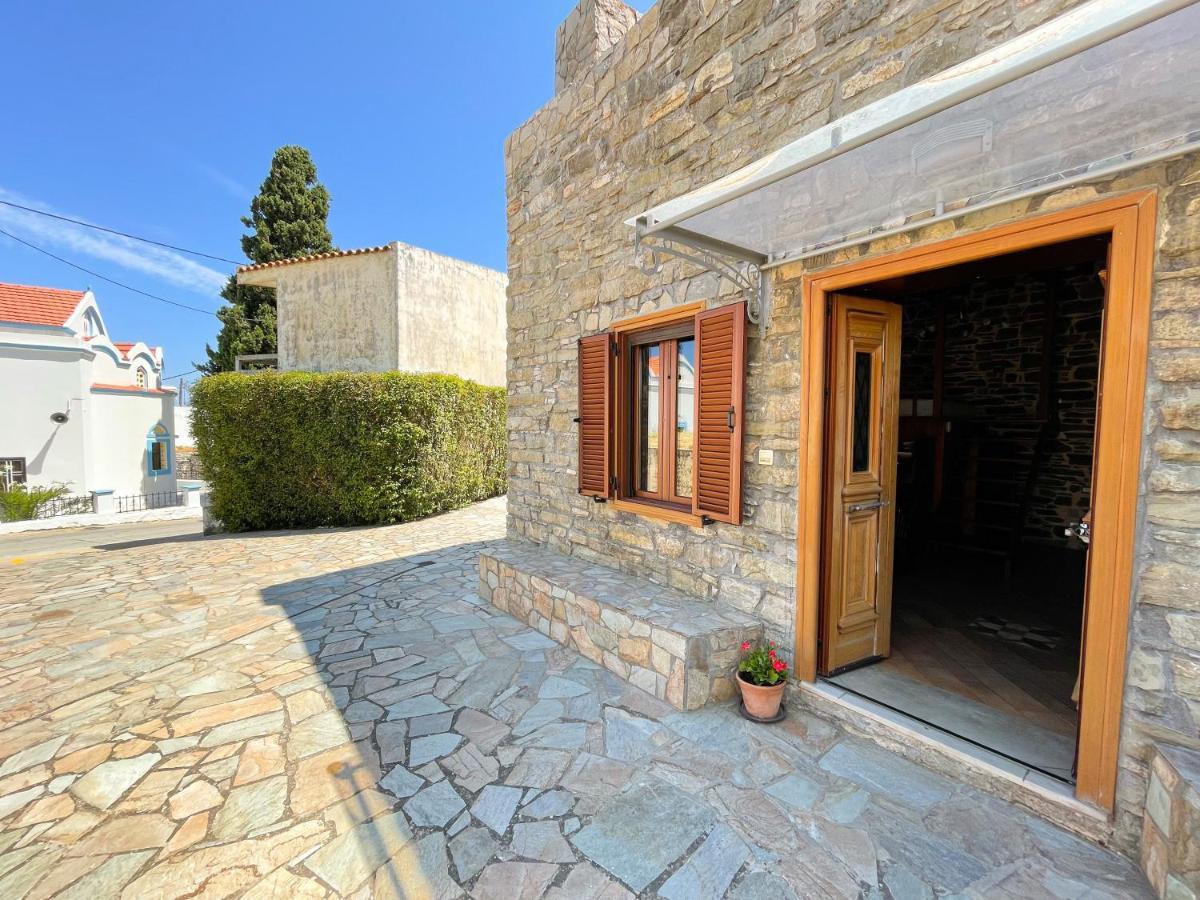 Echo Traditional House - Ηχώ Παραδοσιακό Σπίτι Embonas Екстер'єр фото